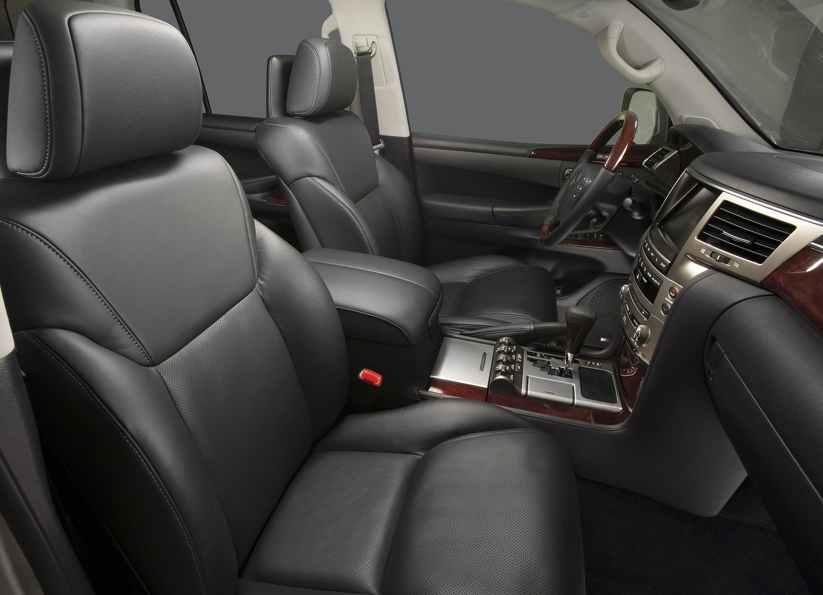 Lexus LX - interior, photo 2