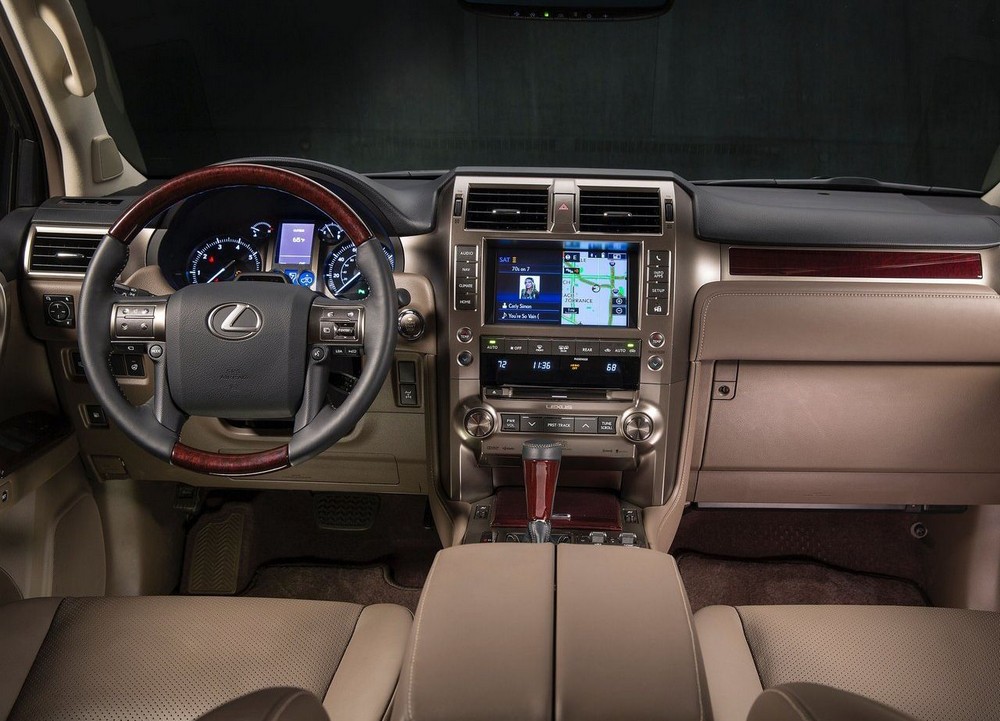 Lexus GX 2014 — интерьер, фото 1